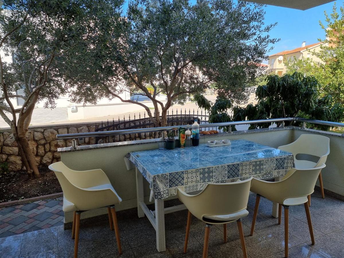 The Golden Grotto Apartments نوفاليا المظهر الخارجي الصورة
