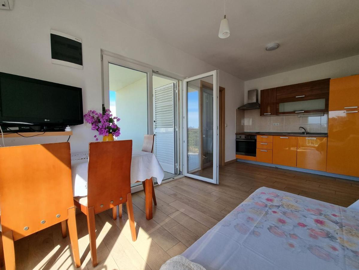 The Golden Grotto Apartments نوفاليا المظهر الخارجي الصورة