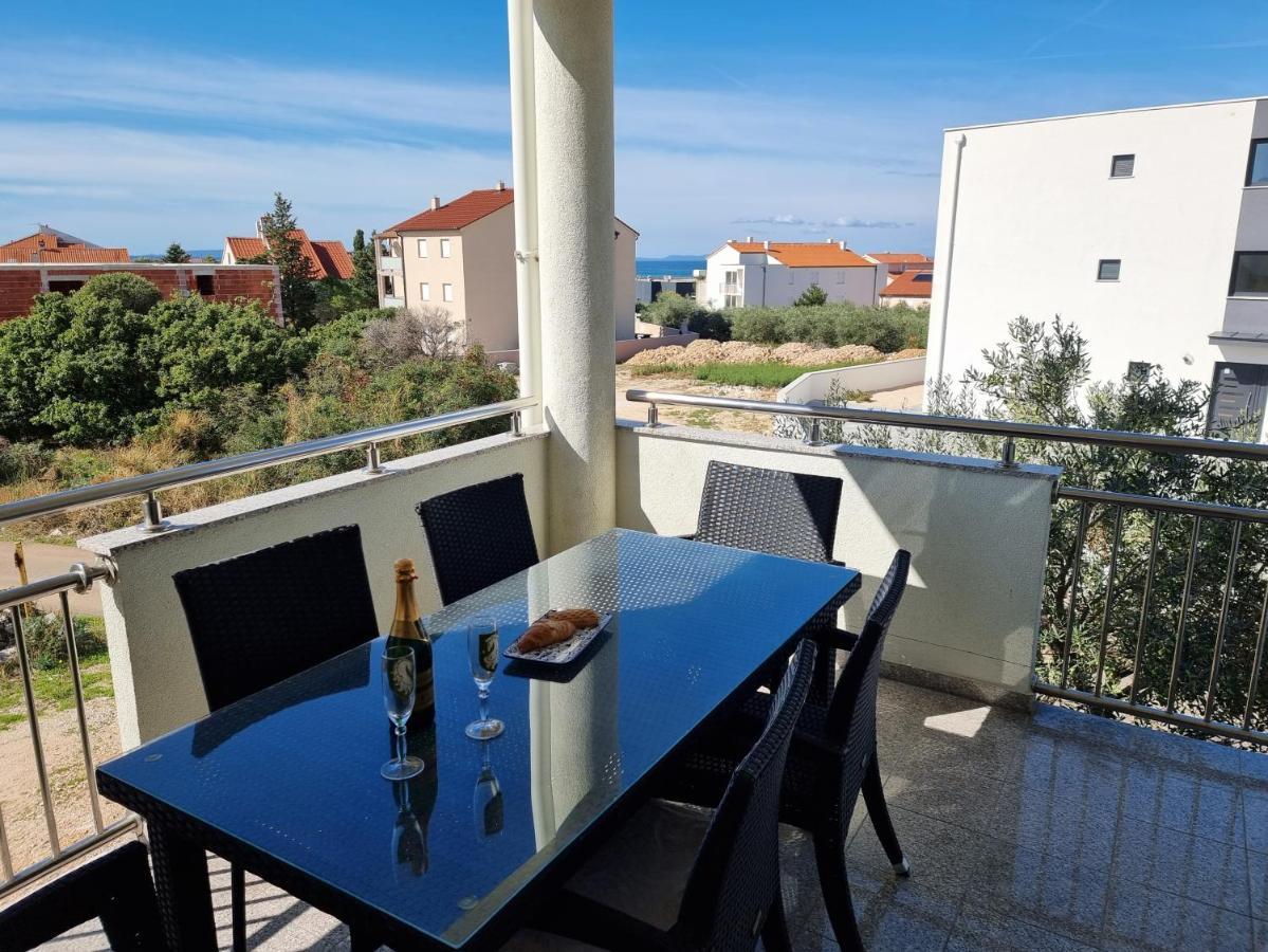The Golden Grotto Apartments نوفاليا المظهر الخارجي الصورة
