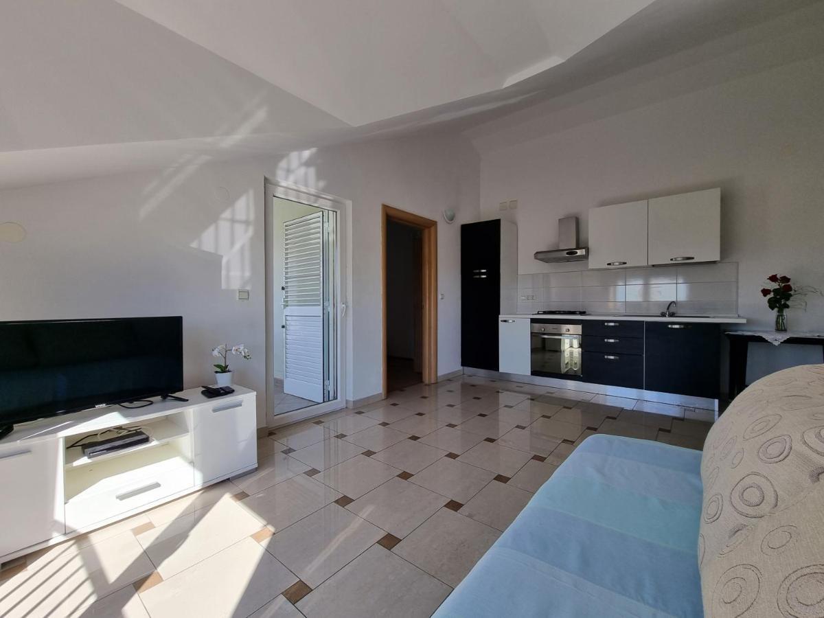 The Golden Grotto Apartments نوفاليا المظهر الخارجي الصورة