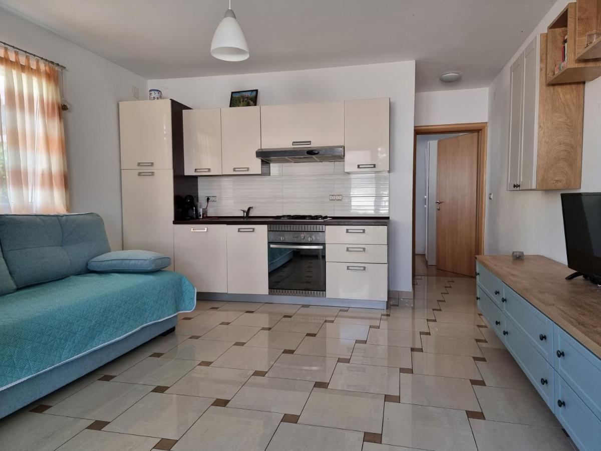 The Golden Grotto Apartments نوفاليا المظهر الخارجي الصورة