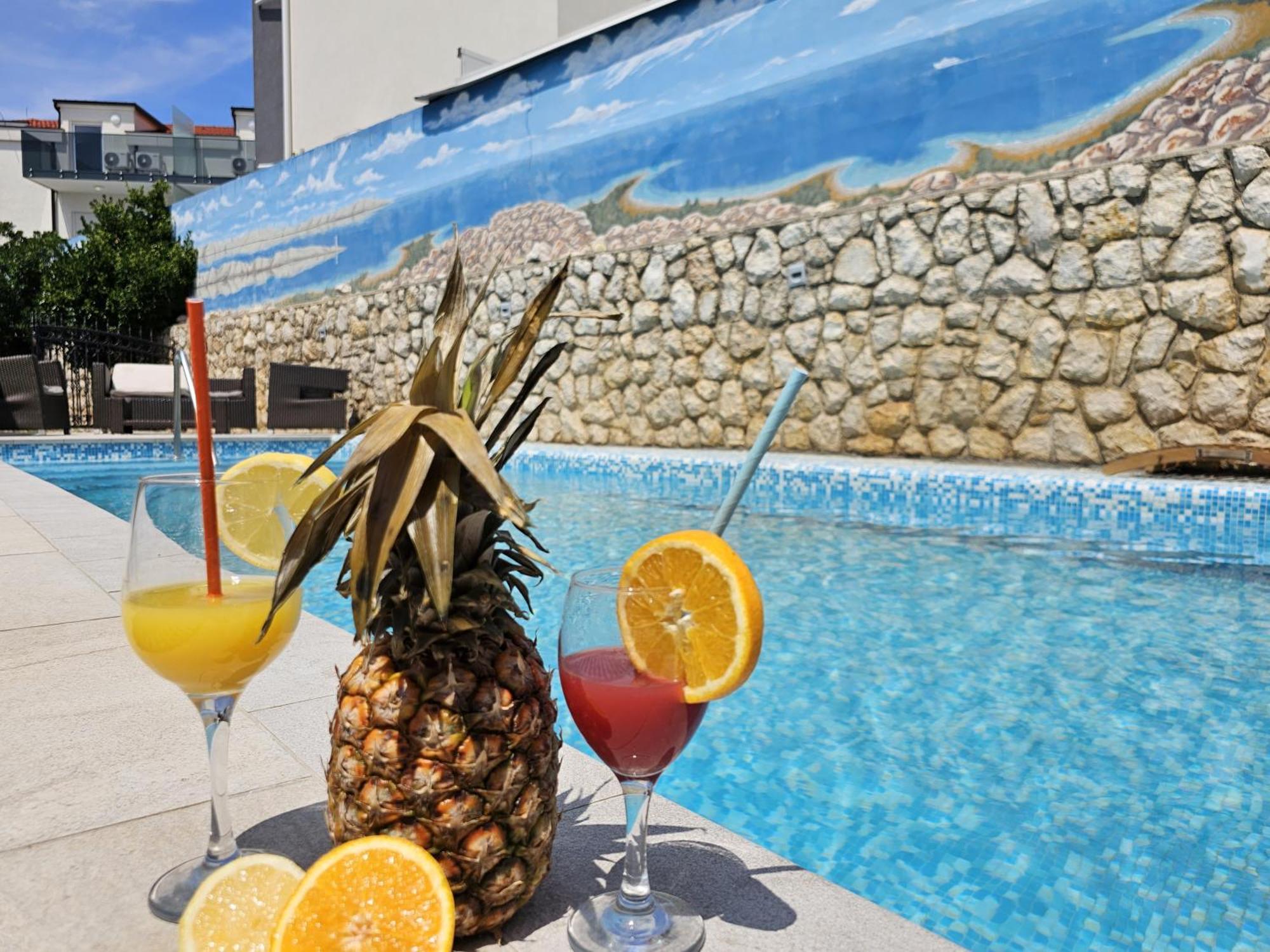 The Golden Grotto Apartments نوفاليا المظهر الخارجي الصورة