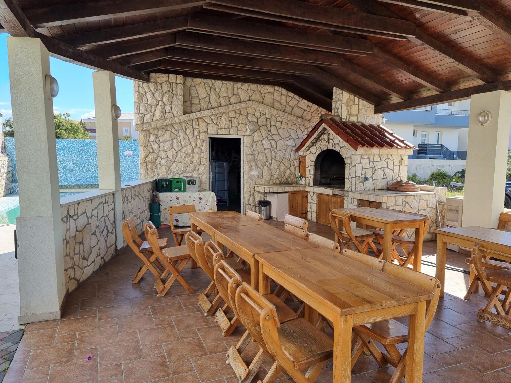 The Golden Grotto Apartments نوفاليا المظهر الخارجي الصورة